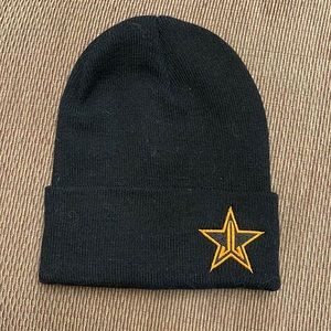 LE Snow Hat!